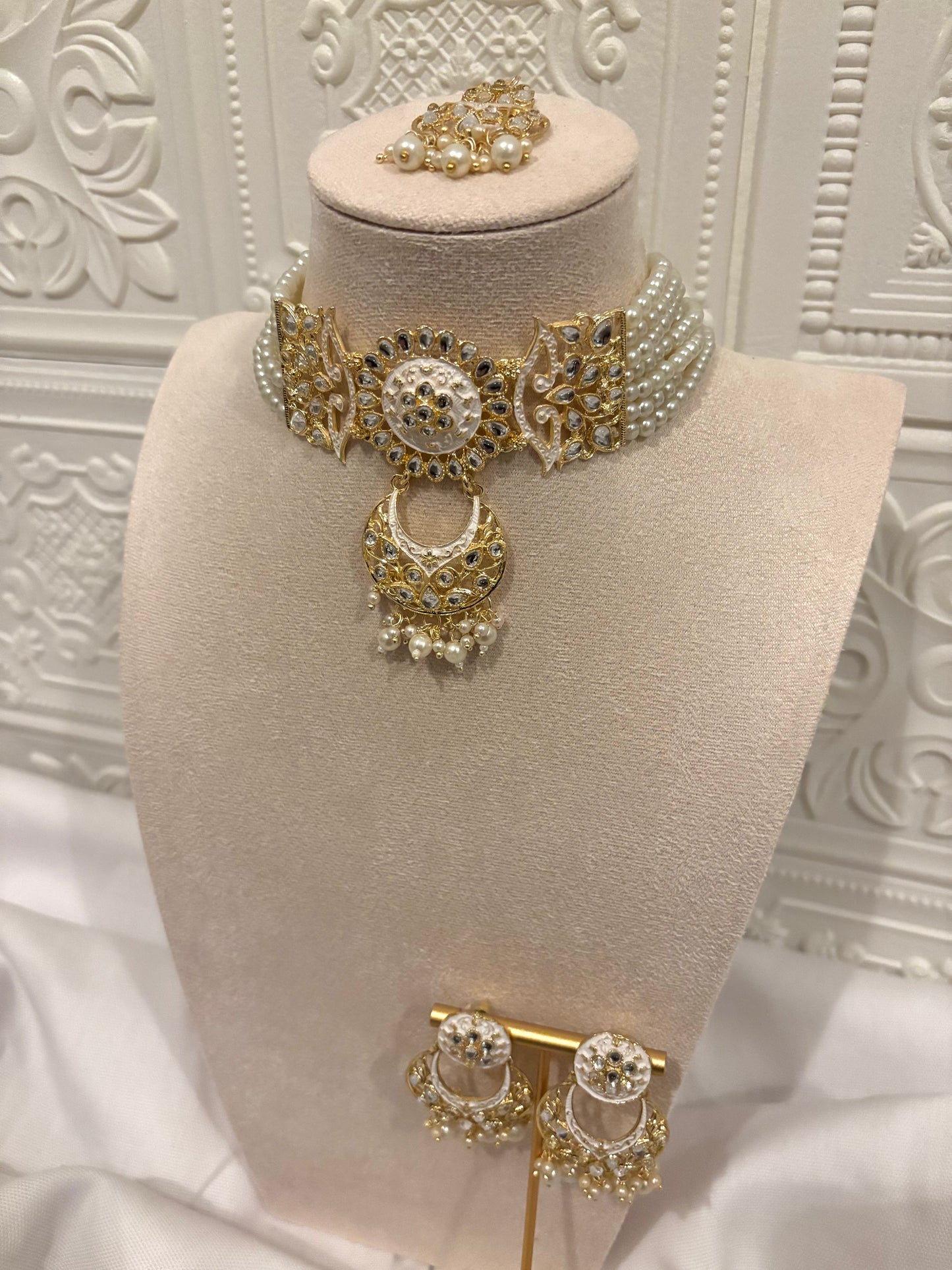 White and Gold Choker Set | Meenakari Collection