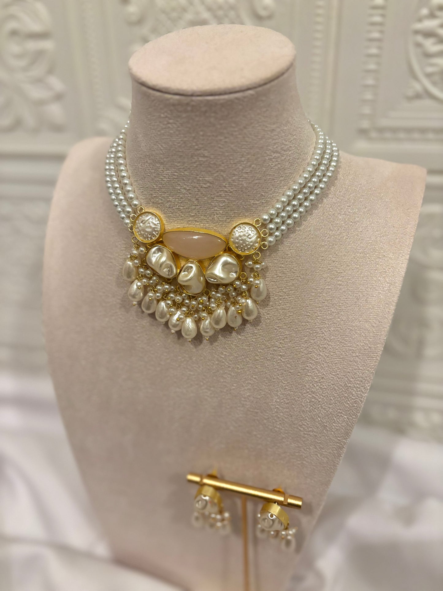 Light Pink Mother Of Pearl Choker Set | Mother Of Pearl Collection