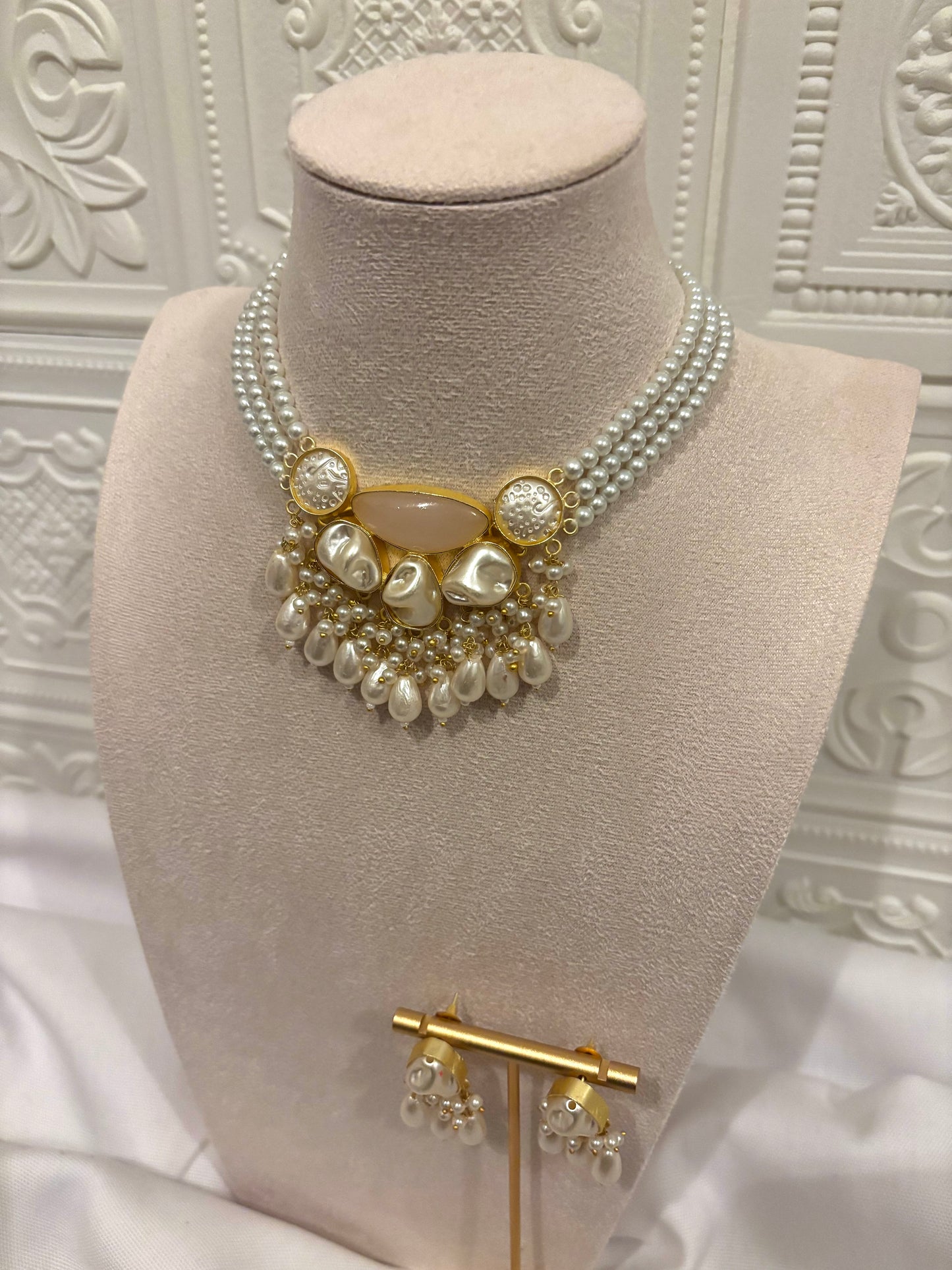 Light Pink Mother Of Pearl Choker Set | Mother Of Pearl Collection