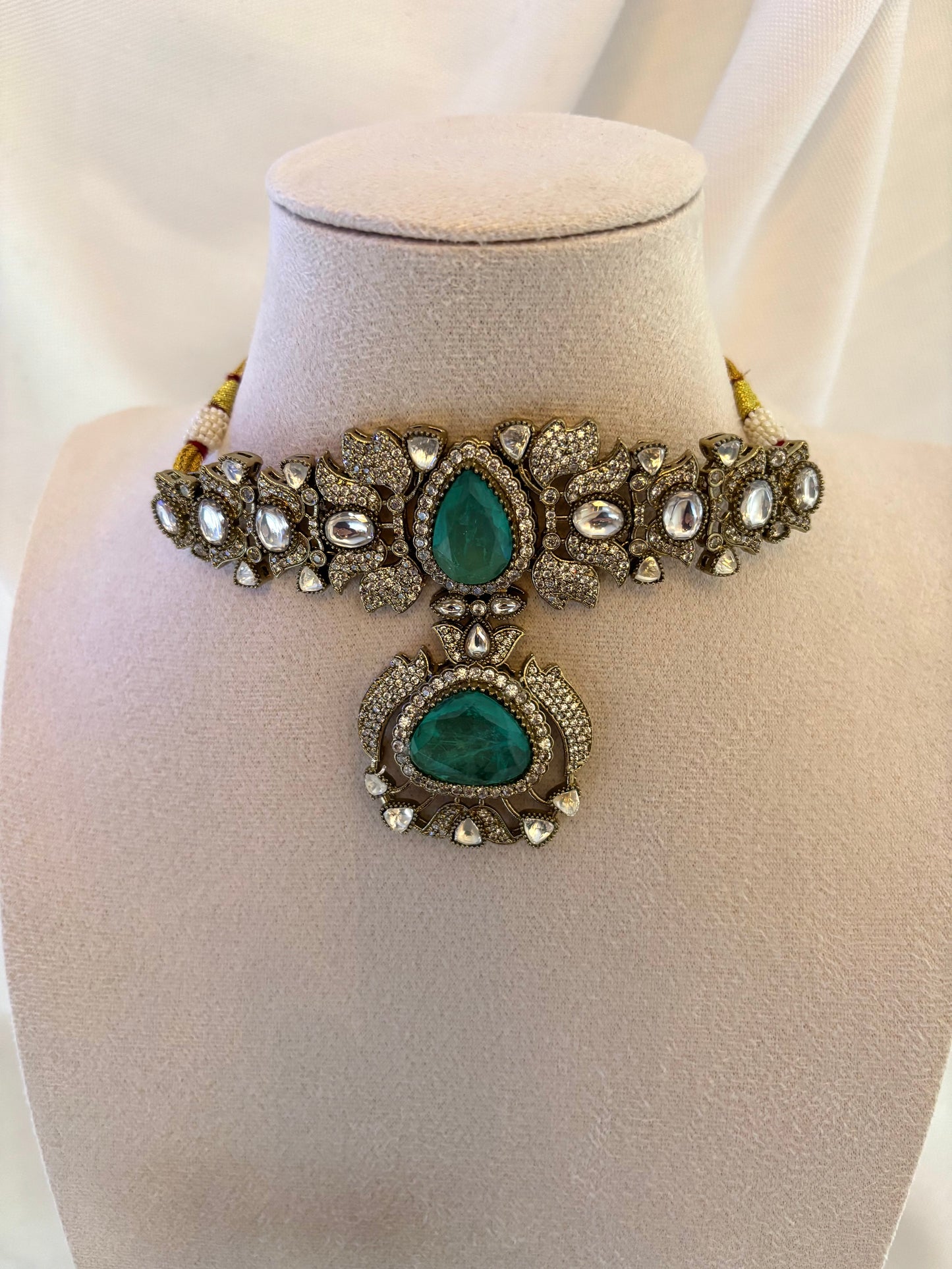 Mint Kundan Set | Kundan Collection